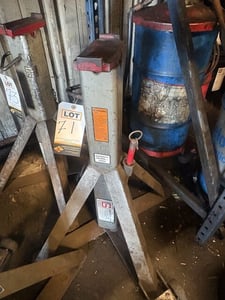 Gray, 20000 lb. adjustable jack stand