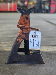 Big Red, 2 ton jack stand