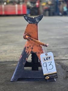 Big Red, 2 ton jack stand