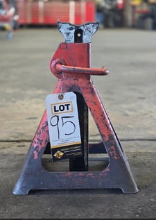 Big Red, 2 ton jack stand