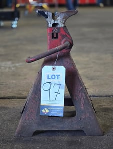 Big Red, 2 ton jack stand