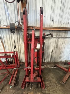 Big Red, 2 ton lift hoist jack