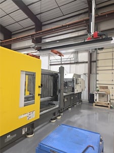 500 Ton, 31.25 oz., Milacron-Fanuc #A-S450iA, Roboshot Injection Molder, Fanuc 31-iB w/ robot, 2020
