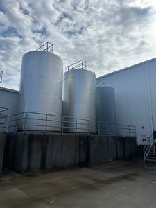 26000 gallon, DCI, Stainless Steel Storage Tanks, LOT of 3, 1x 6000 + 2x 10000 Gallon, Agitated, CIP-Ready