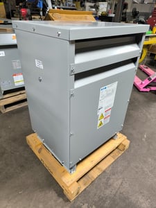 45 kVA, 480-Delta Primary, 208Y/120 Secondary Eaton V48M28T4516, Transformer, DT-3, 3PH, unused