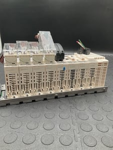 SCHNEIDER ELECTRIC CPS2000 P341000 NOE0100 DDI6402K DDO1602 PLC USED