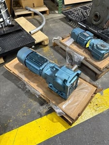 3 HP 1735 RPM Sew-Eurodrive #K77-DRE100L4BE5HRTH, Gear motor, 88.97:1, 230/460 Volts, 3ph
