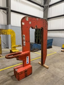 Image for 60000 lb. Bushman, C-hook, 74" arm, 31" height