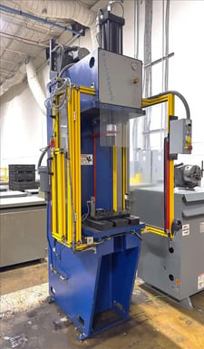 20 Ton, Multipress #M5P-20F, hydraulic PLC press, Allen Bradley PLC Control, 20" x 14" bed, 20" x 14"
