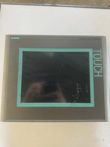 Siemens HMI Touch Panel 6AV6 643-0CD01-1AX1 24 VDC