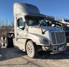 Freightliner #Cascadia, Semi Truck Day Cab/Sleeper, FOR PARTS, 2018