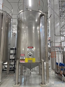 2600 gallon Industries D'Acier Inoxydable, Stainless Steel Jacketed Vertical Tank, 80" diameter x 116"