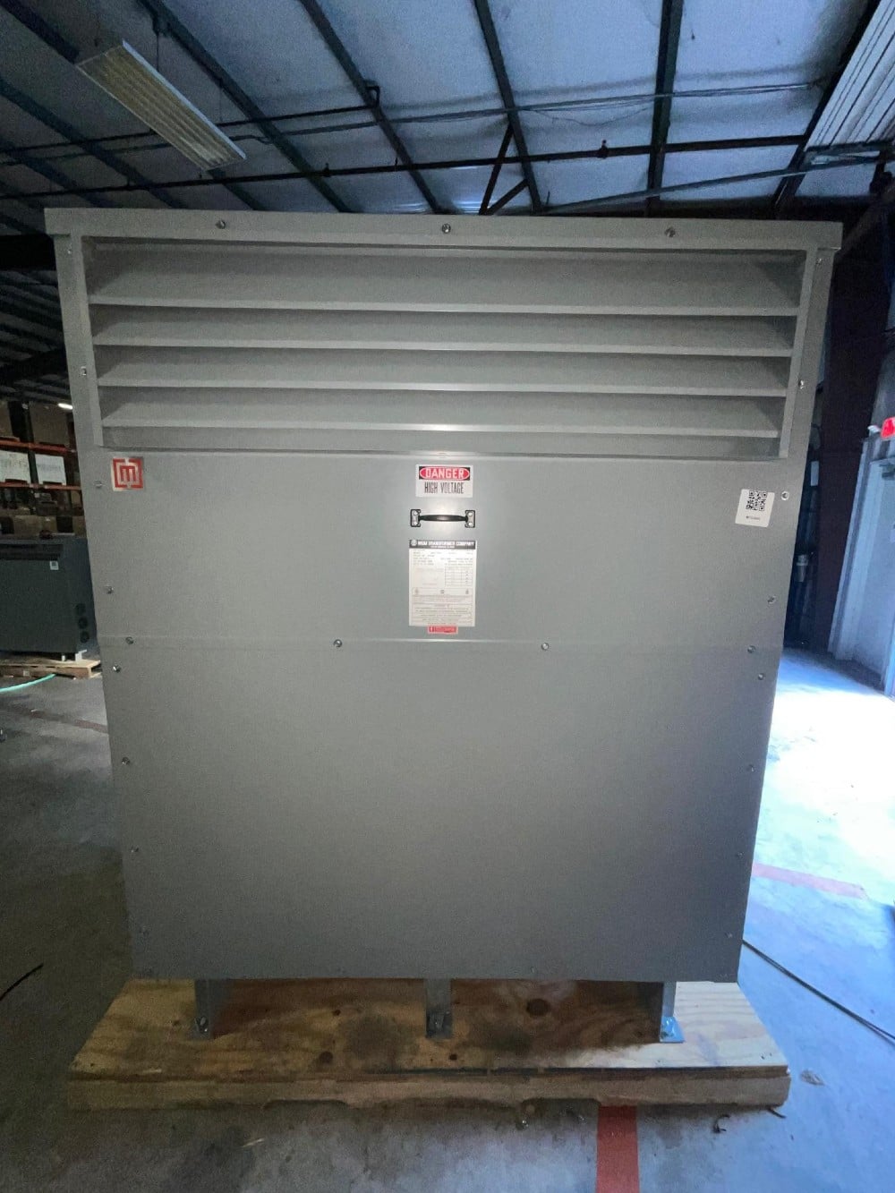 600 KVA 575Y/332 Primary, 480 Delta Secondary, 3 phase, Dry Type Step Up Transformer