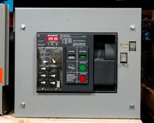 800 Amps, Westinghouse, SPB150, manually operated, Draw Out, POW-R 7 Trip Unit