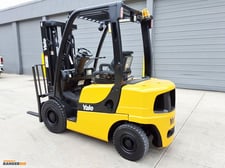 5000 lb. Yale #GP050VX, pneumatic gasoline forklift, foot & hand controls, 189" lift height, side shift, mast