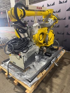 Fanuc, R-2000iC/125L, 6-Axis industrial robot, complete with R-30iB Plus controller, 2019