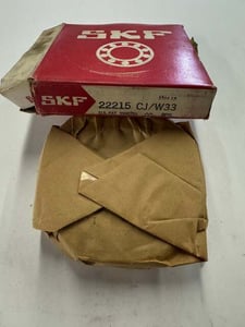SKF Spherical Roller Bearing 22215 CJ/W33 75 x 130 x 31 mm
