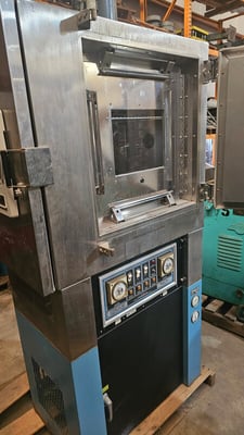 Blue M #CFR-7552C-2, environmental test chamber, R-12, single stage, 3&deg;C to 93&deg;C