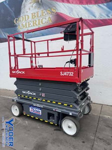 700 lb. Skyjack #4732, electric scissor an lift, 83" x 42" plaform, 26' raised platform, 2 MPH, 2023