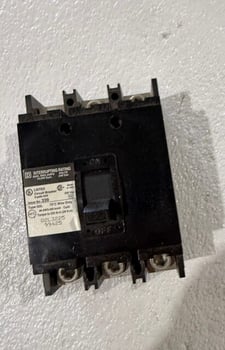 225 Amps, Square D #Q2L3225, Molded Case Circuit Breaker, 3-pole, 240 Volt, 3PH