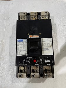 800 Amps, Westinghouse #MC3800F, Molded Case Circuit Breaker, 3-pole, 600 Volt, 3PH