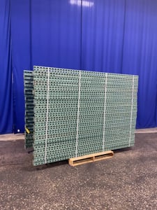 Pallet Racking Uprights, Tear Drop, 96" x 32", 4-1/2" x 3" plate