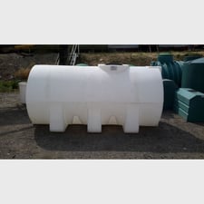 1,000 Gallon Polyethylene Horizontal Leg Tank, 54" width x 114" L x 55" H, 4,546 Liters, NEW, N
