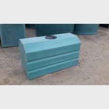 100 Gallon Polyethylene Loaf Tank, 23" width x 48" L x 28" H, 445 Liters, NEW, N