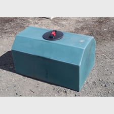 50 Gallon Polyethylene Loaf Tank, 23" width x 35" L x 19" H, 227 Liters, NEW, N