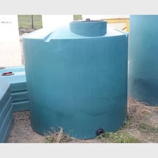 800 Gallon Vertical Polyethylene Tank, 69" diameter x 66" H, 3,600 Liters, NEW, N