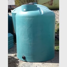 600 Gallon Vertical Polyethylene Tank, 57" diameter x 71" H, 2,700 Liters, NEW, N