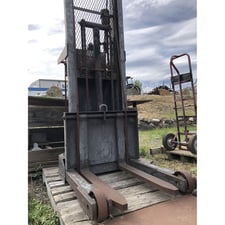 Air Operated Forklift, 26" Manual Adjust Forks, 24" Max Width, 48" Lift
