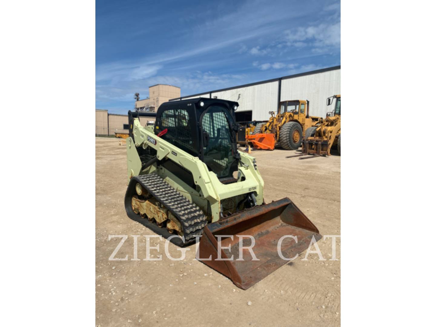 Caterpillar 259D3, 1540 hours, S/N: CW920172, 2022