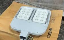Cree Lighting #OSW-A-NM-60D-T-40K-UL-SV, LED lighting fixture, 120-277 Volts