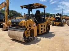Caterpillar CB10, Compactor, 5552 hours, S/N: L9R00148, 2020
