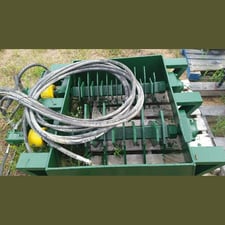 Twin Shaft Hydraulic Shredder, 20" diameter Blades, 42" x 34", 2 Hydraulic Motors, Never Used