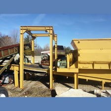 Zeno #ZDV 2500, Twin Rotor Shredder, 20 Tons/Hr., 100" x 80" Hopper, 1997