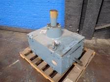 Philadelphia Gear, gear reducer, 393.83:1 ratio, 4.6 HP, 1750 RPM