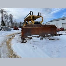 Caterpillar D8K, Crawler Dozer, 300 HP, 169-gallon fuel tank, 14' wide blade, 7' track gauge, 1525 hours