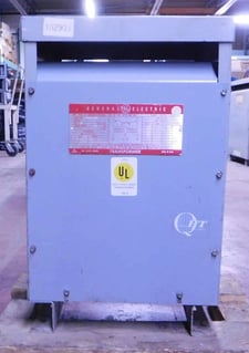 25 KVA 240/480 Primary, 120/240 Secondary, General Electric 9T23B2671, Dry Type Indoor/Outdoor Transformer
