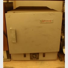 15" width x 12" D x 11" H, Gallenkamp #281A, Lab Oven, 110 V., 4.6 amps, 0.65 cu.ft.