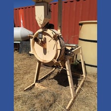 Grinder Pulverizer, 22.75" diameter rotor, 10 HP, 1740 RPM, 16" x 16" feed hopper