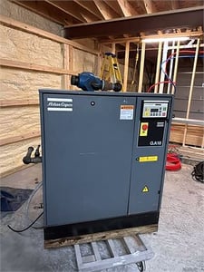 110 cfm, 125 psi, Atlas Copco #GA18, rotary screw air compressor, 25 HP, air-cooled, Elektronikon I, 1997