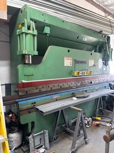 135 Ton, Cincinnati #135CB8, Hydraulic Press Brake, 10' Overall, 8' 6" Between Housing, 8" Stroke, 25 HP