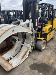 12000 lb. Yale #GLC120VX, Forklift, 3-stage mast, 84" Cascade roll clamp
