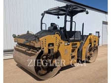 Caterpillar CB66B, Compactor, 5170 hours, S/N: B6600153, 2016