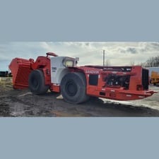 Sandvik #Toro-0010, Scooptram, 11-Yard, 7,800 hours, 2004