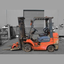 6,600 lb. Toyota #7FGCU32, propane lift truck, 2-stage mast, 131.5" lift, solid tires, 3,804 hours