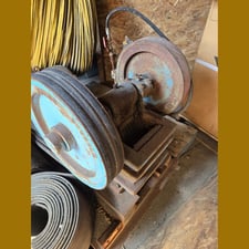 3.5" x 5.5" Atlas Nelmaco #3.5in x 5.5in, lab jaw crusher, 2.5" x 5.75" feed opening, 3 HP, 575 V.
