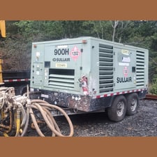 900 CFM, Sullair #900H, portable diesel air compressor, rotary screw, tandem axle, 300 HP Cat C9 engine